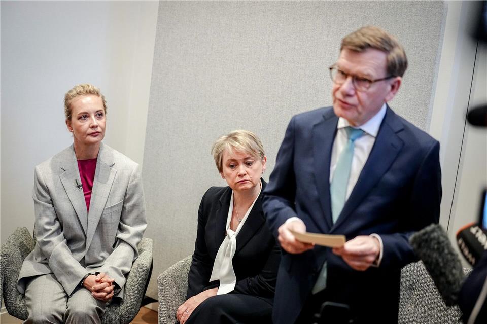 Außenminister Johann Wadephul (CDU) fordert Konsequenzen aus den neuen Analysen zur Ursache des Todes des prominenten Kremlkritikers Alexej Nawalny.Kay Nietfeld/dpa