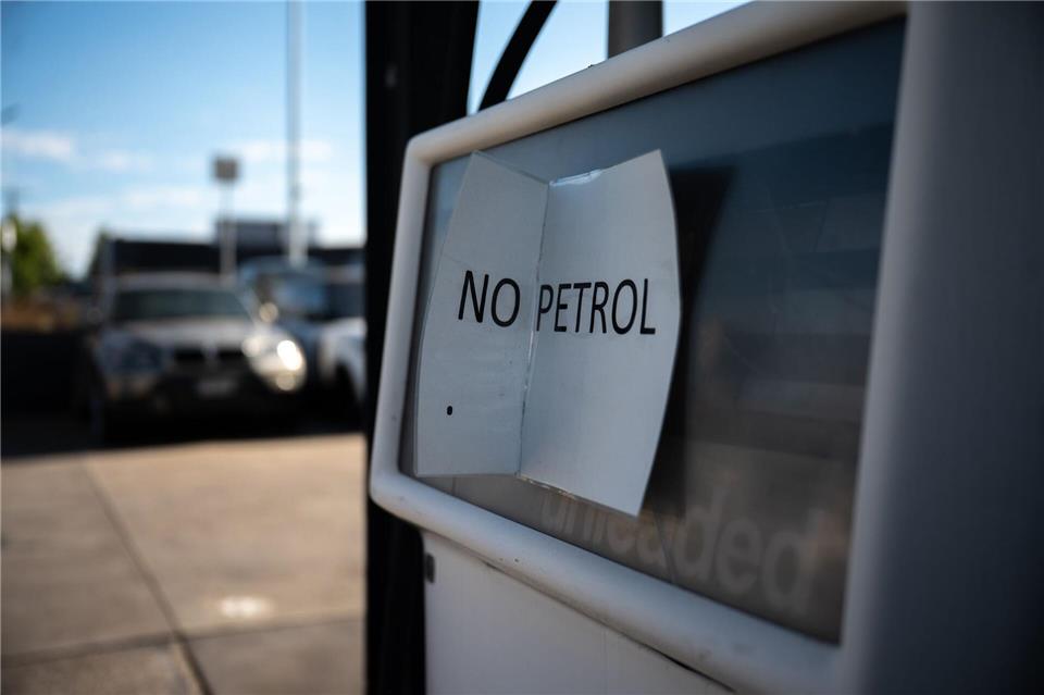 Australien senkt seine Spritsteuer - zunächst für drei Monate. (Archivbild)Jay Kogler/AAP/dpa