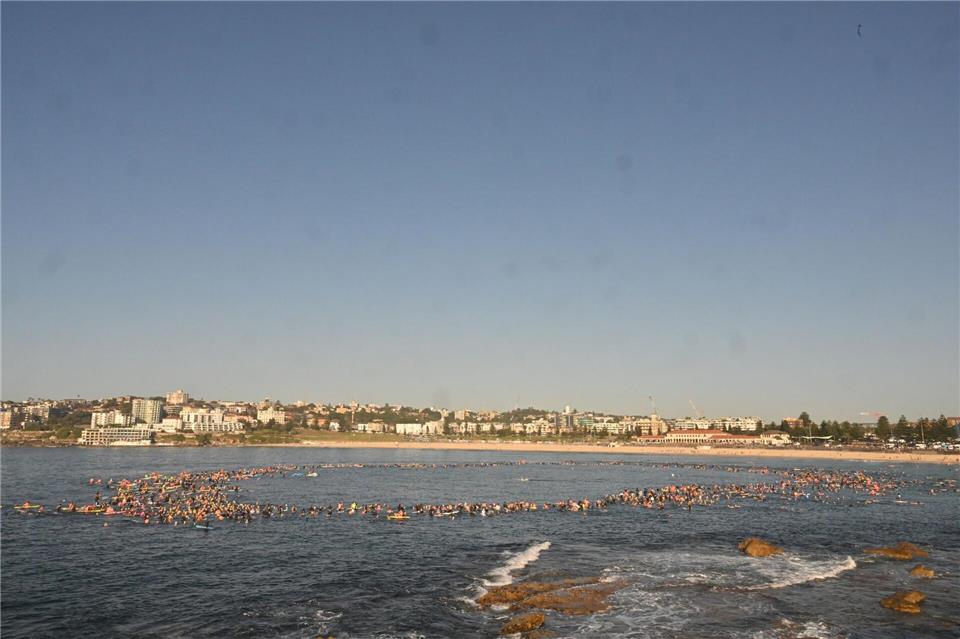 Australien trauert weiter um die Opfer. Mick Tsikas/AAP/dpa