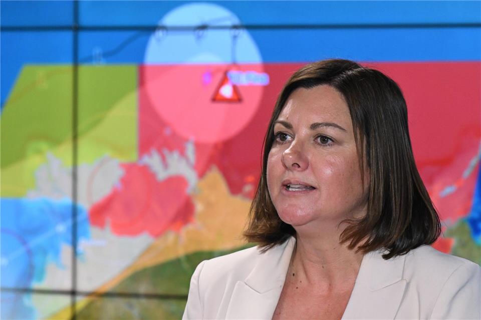 Australiens Katastrophenschutzministerin Kristy McBain warnte vor der zerstörerisch Kraft von Zyklon „Fina“. Lukas Coch/AAP/dpa