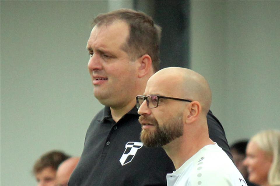 Auswärtsspiele bilden für das Heidener Trainerteam Christoph Klaas (links) und Emanuel Kastrinos die Klammern der Saison.