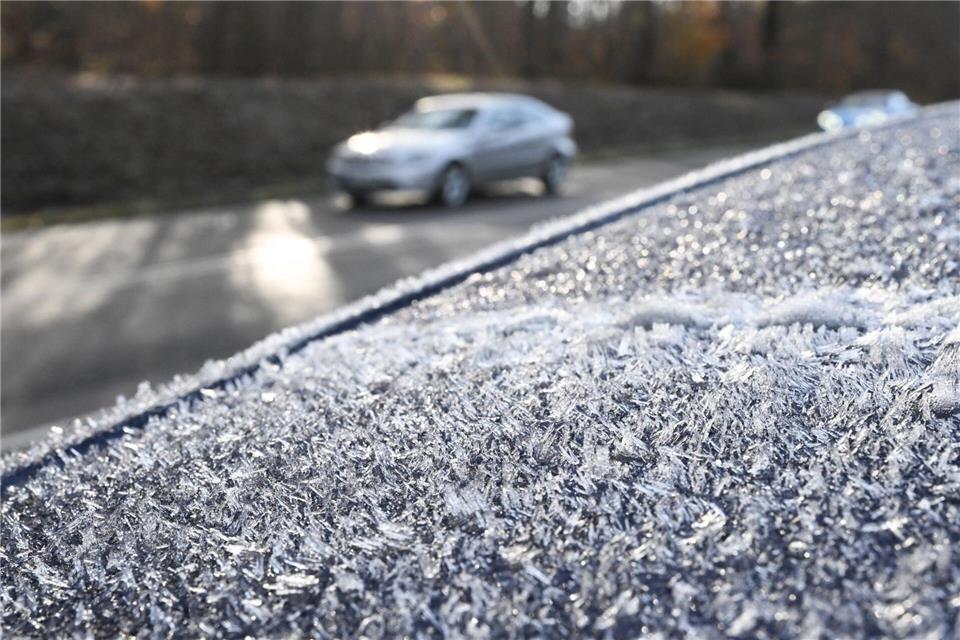Autofahrer aufgepasst – es ist frostig. Bernd Weißbrod/dpa