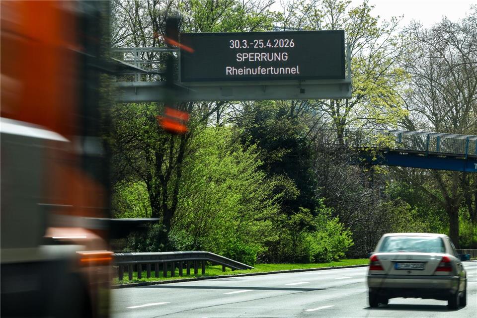 Autofahrer müssen sich andere Wege suchen. Christoph Reichwein/dpa
