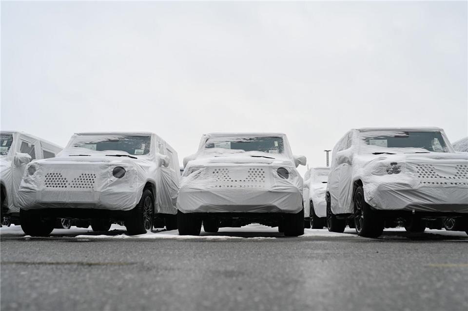 Autohersteller und mehrere andere Industriezweige rechnen in den nächsten Monaten mit einer Belebung der Exporte. (Symbolbild)Lars Penning/dpa