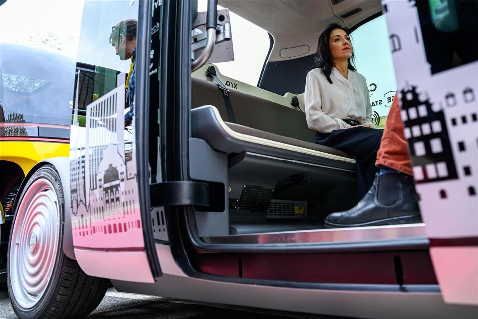 Autonomes Fahren gilt als Schlüsseltechnologie für die Zukunft der sächsischen Automobilindustrie. (Archivbild) Hendrik Schmidt/dpa