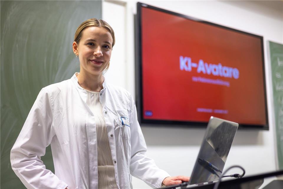 Avatare für die Arztpraxis von morgen: Die angehende Dermatologin Valentina Busik von der Uniklinik Gießen will die Patientenaufklärung mit KI verbessern. Christian Lademann/dpa