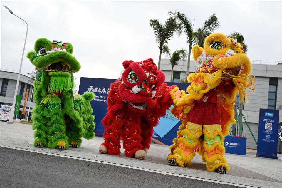 BASF will in Südchina stärker werden. Johannes Neudecker/dpa
