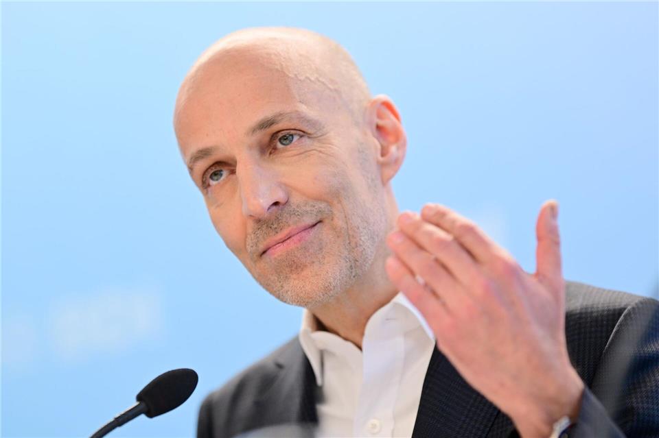 BDI-Präsident Peter Leibinger ist dafür, den ausgehandelten Zolldeal mit den USA zu ratifizieren. (Archivbild)Sebastian Gollnow/dpa