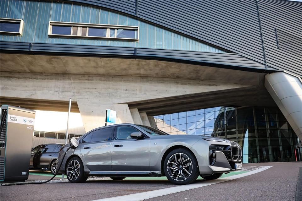 BMWs Elektroauto-Neuzulassungen haben in Deutschland kräftig angezogen. (Archivbild)Jan Woitas/dpa