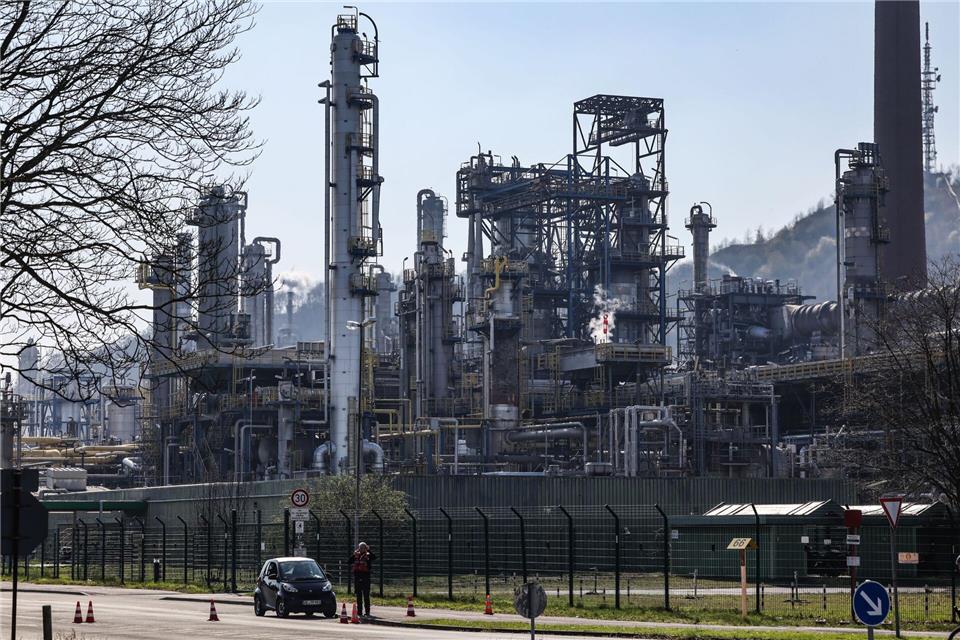 BP will die Raffinerie Gelsenkirchen an die Klesch-Gruppe verkaufen. (Archivbild)Oliver Berg/dpa