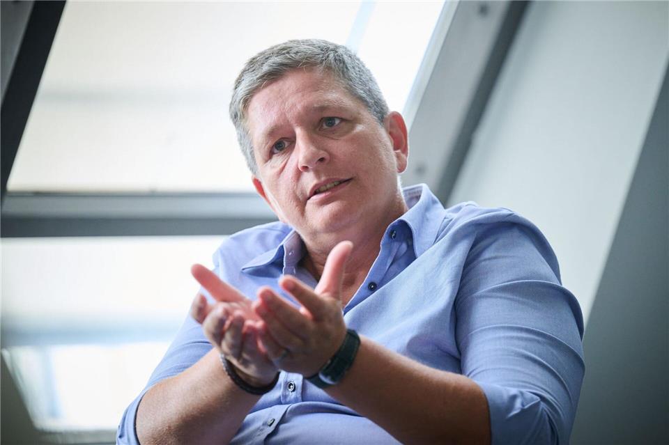BSI-Präsidentin Claudia Plattner sagt, ihrer Behörde gehe es in puncto KI darum, Innovationen zu begleiten und nicht zu blockieren. (Archivbild)Annette Riedl/dpa