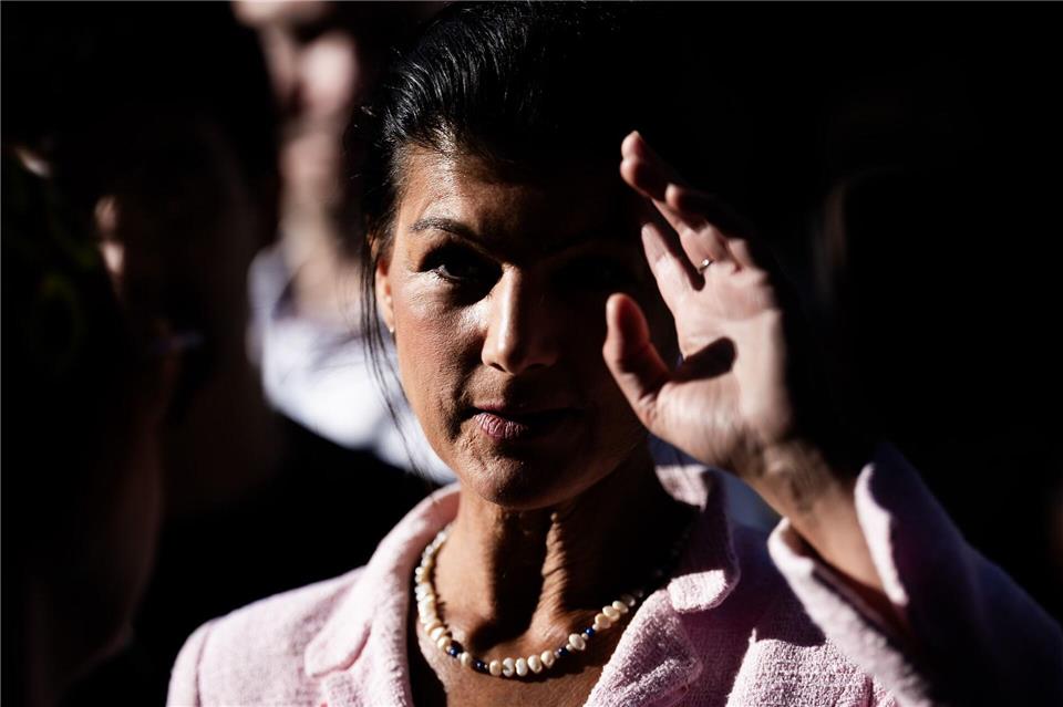 BSW-Gründerin Sahra Wagenknecht hofft auf den Sprung ihrer Partei in den Magdeburger Landtag. (Archivbild)Christoph Soeder/dpa