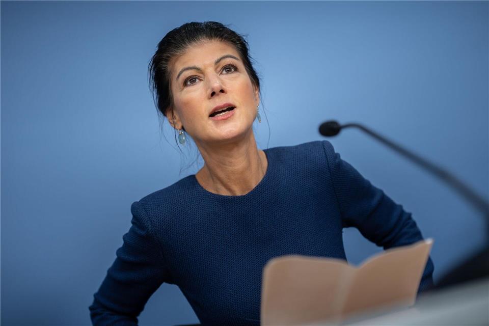 BSW-Gründerin Sahra Wagenknecht sieht Chancen für eine Verständigung in Potsdam. (Archivbild)Michael Kappeler/dpa