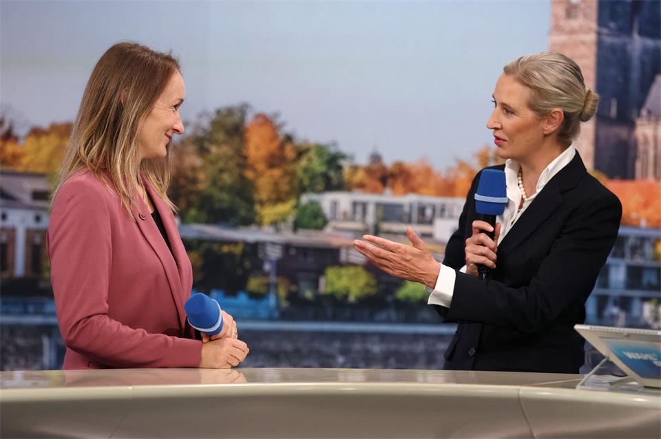 BSW-Spitzenkandidatin Claudia Wittig und AfD-Bundesvorsitzende Alice Weidel standen gemeinsam in einer Wahlsendung. Jan Woitas/dpa