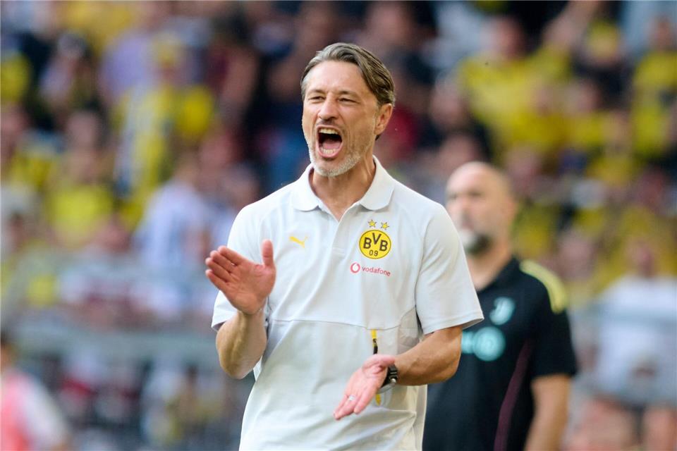 BVB-Coach Kovac treibt seine Spieler anBernd Thissen/dpa