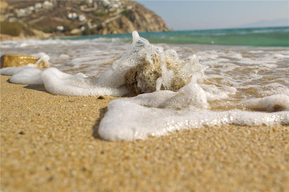 Baden in Meer und Seen ist mit Ausnahmen weitgehend sicher   picture alliance / dpa