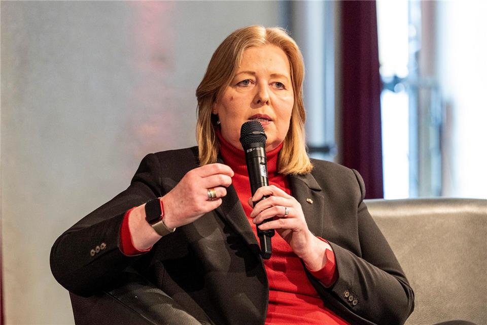 Bärbel Bas, Bundesvorsitzende der SPD, wirft der Bundesregierung einen fehlenden Plan für die Wirtschaft vor. Jörg Dieckmann/dpa