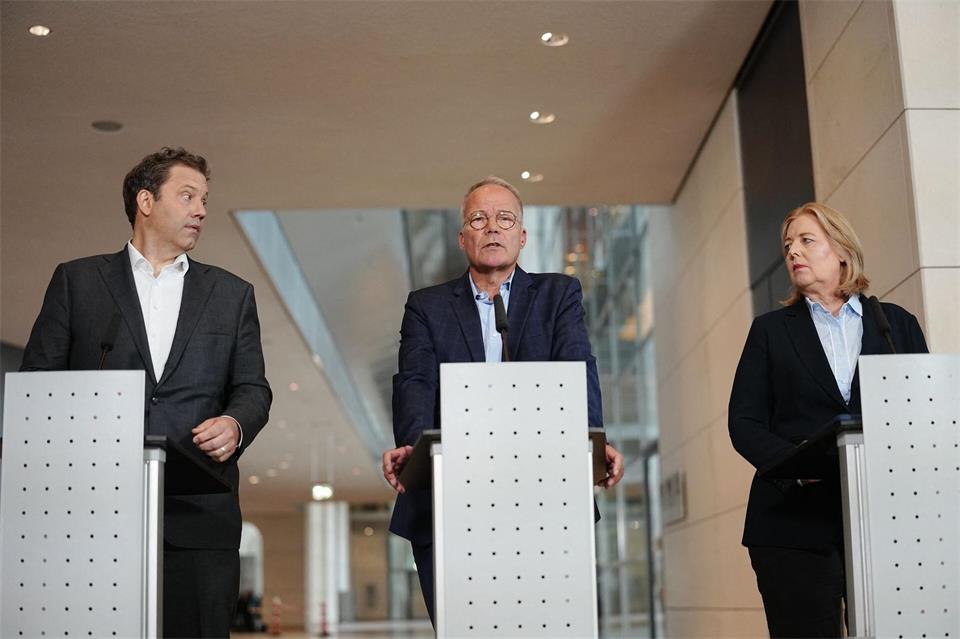 Bärbel Bas (SPD), Bundesministerin für Arbeit und SozialesKay Nietfeld/dpa