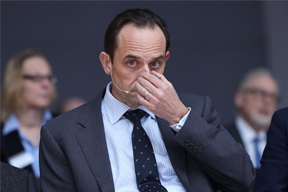 Bafin-Präsident Branson: „Die Unsicherheit ist und bleibt extrem hoch.“ (Archivbild)David Young/dpa