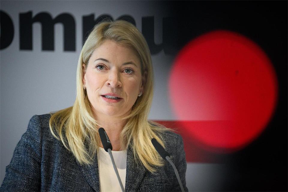 Bahnchefin Evelyn Palla wird zur Zeremonie in Mannheim erwartet. (Archivbild)Bernd von Jutrczenka/dpa