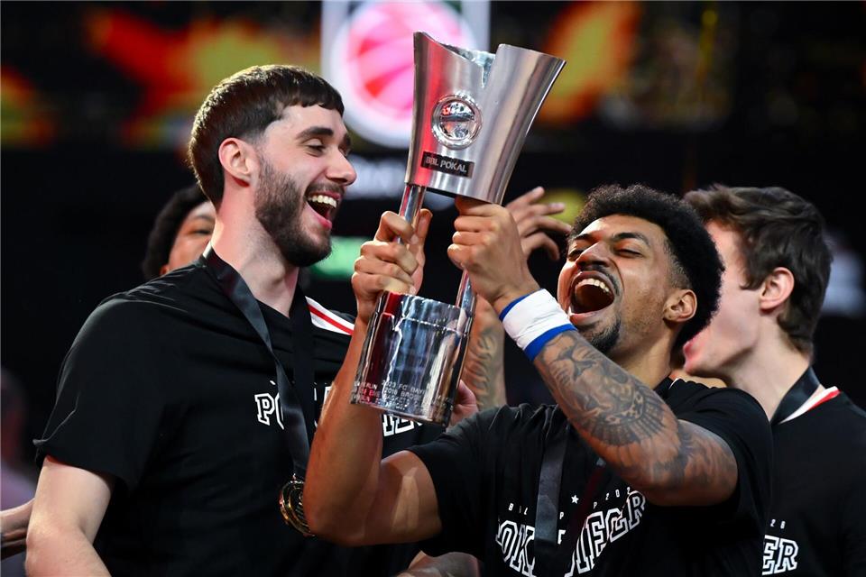Bamberg holte in München vollkommen unerwartet den Pokal.Sven Hoppe/dpa
