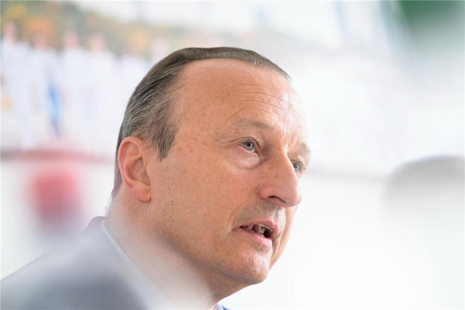 Barmer-Landeschef Till wünscht sich mehr Aufklärung. Hannes P. Albert/dpa