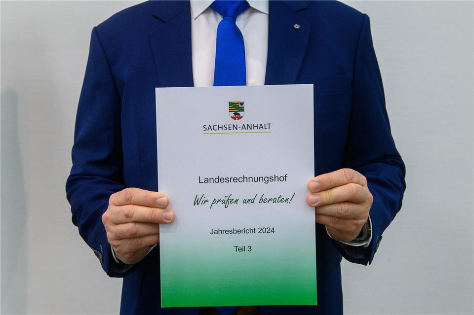 Barthel sieht vor allem bei einzelnen Kommunen „Werte, die äußerst bedenklich sind“, und mahnt zu klaren KonsolidierungsstrategienKlaus-Dietmar Gabbert/dpa