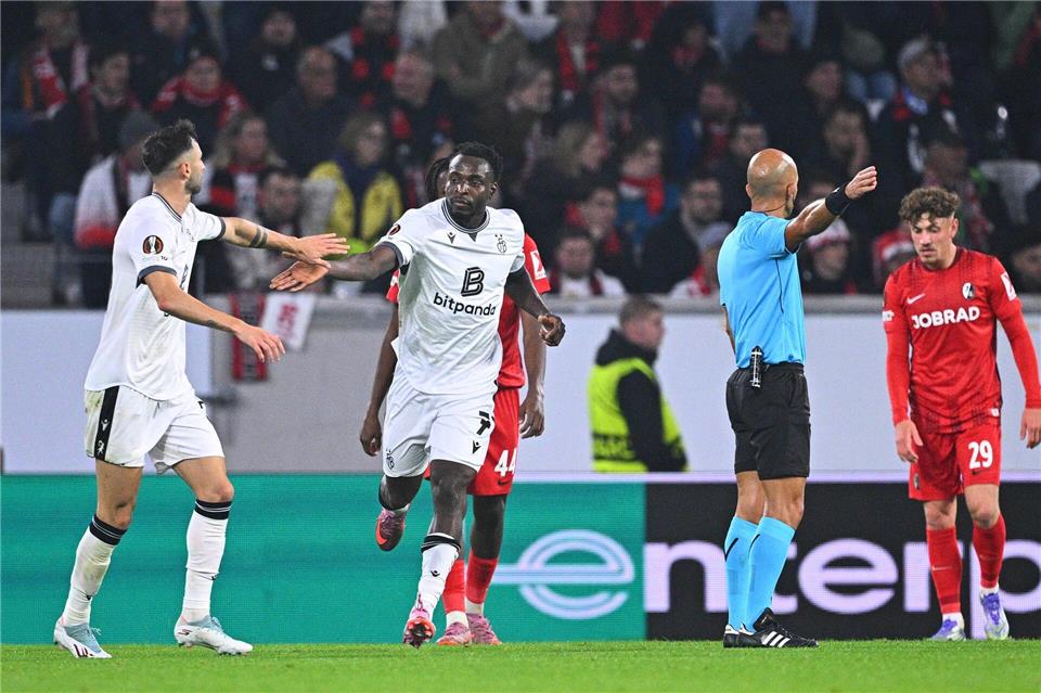 Basel-Profi Philip Otele trifft gegen Freiburg. (Archivbild)Tom Weller/dpa