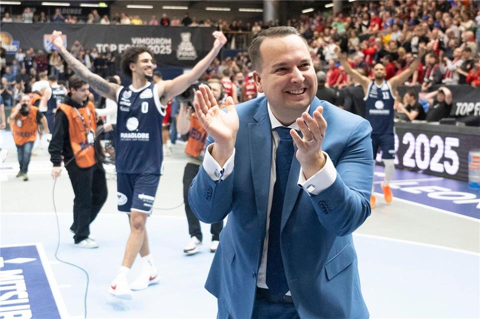Basketball-Manager Martin Geissler richtet in Weißenfels ein Europapokal-Finalturnier aus. (Archivbild)Sebastian Kahnert/dpa