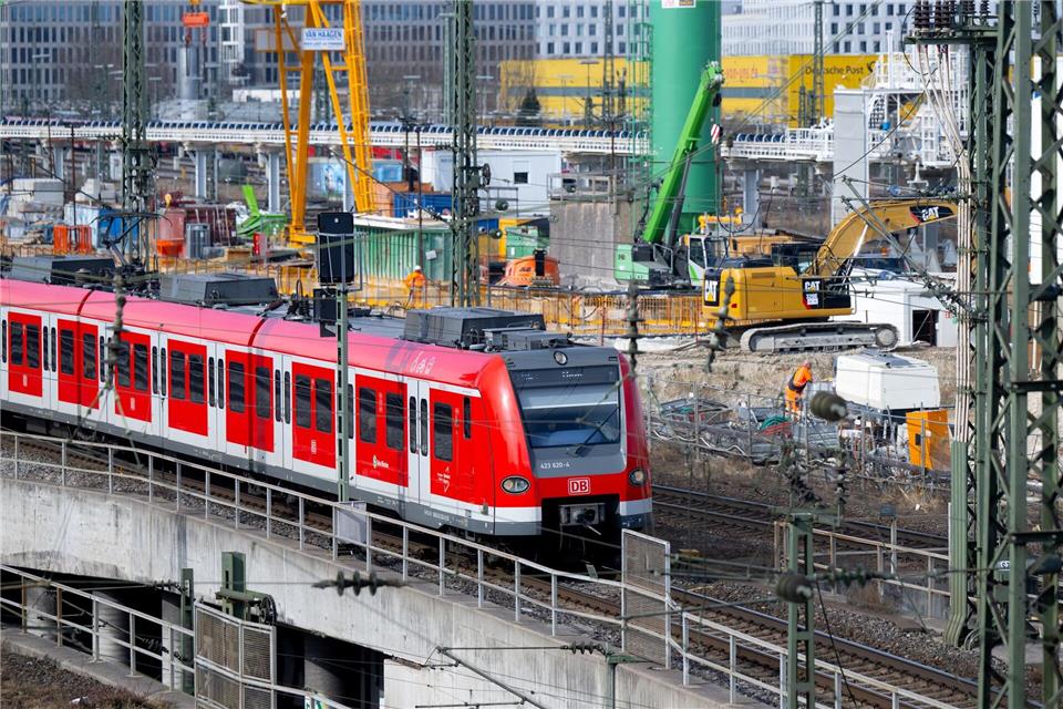 Baustellen wie die zum Bau der zweiten S-Bahn-Stammstrecke verursachen immer wieder Verspätungen. (Archivbild)Sven Hoppe/dpa