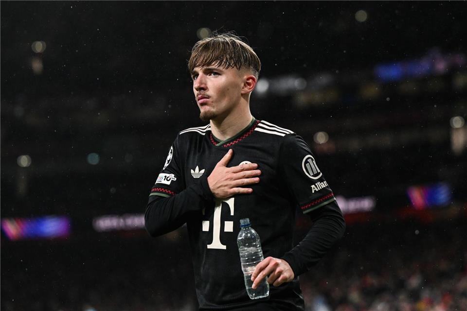 Bayern-Teenager Lennart Karl traf bei der 1:3-Niederlage beim FC Arsenal.Sven Hoppe/dpa