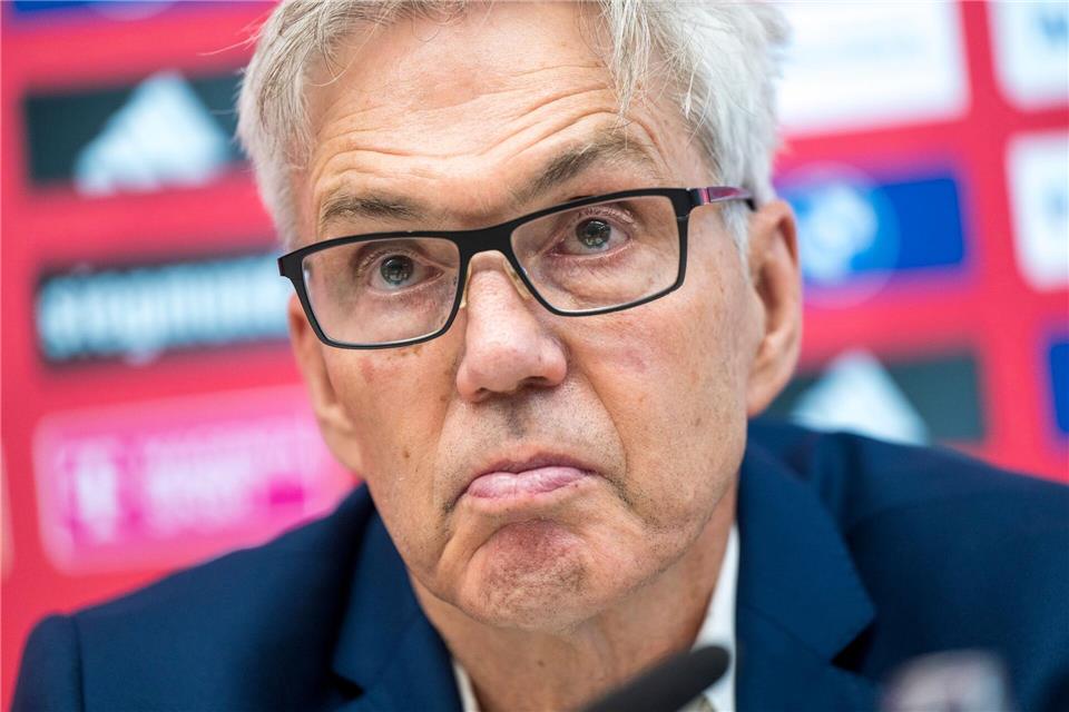 Bayern-Trainer Gordon Herbert hat so eine Saison-Vorbereitung noch nie erlebt.Peter Kneffel/dpa
