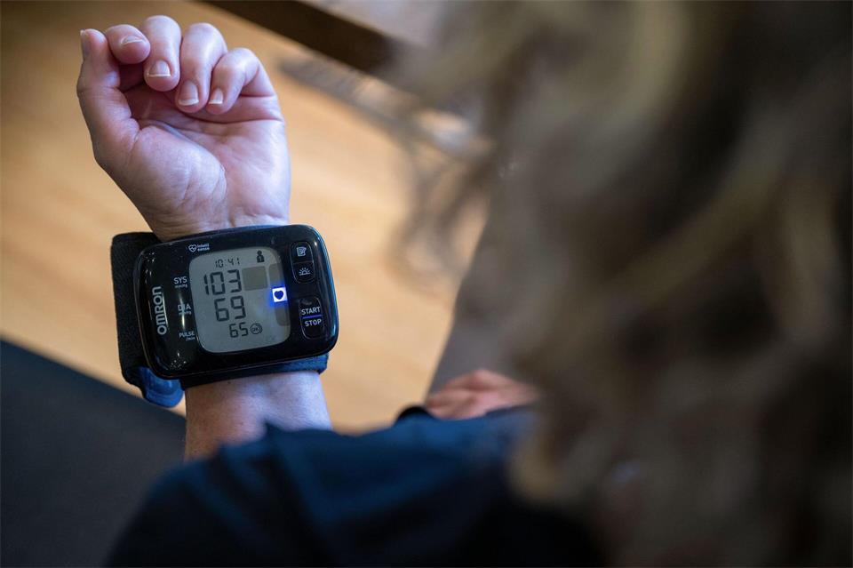 Bayern bündelt Angebote zur Gesundheitsförderung und Prävention auf einer neuen Internetplattform.Pia Bayer/dpa