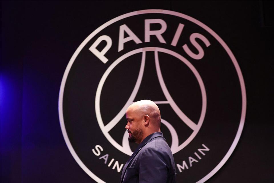 Bayern oder PSG? FCB-Coach Vincent Kompany hofft in München auf lautstarke Fans.Franck Fife/AFP/dpa