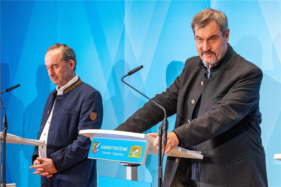 Bayern will seine führende Rolle bei der Entwicklung von Chips ausbauen. (Archivbild)Armin Weigel/dpa