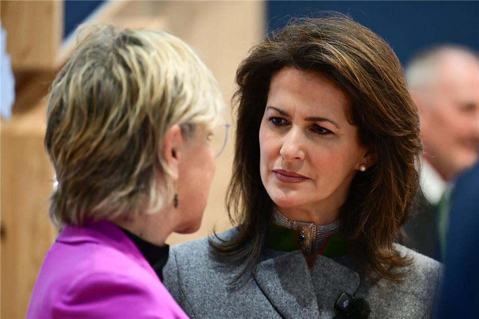 Bayerns Agrarministerin Kaniber fordert Entlastung für Bauern.Sebastian Christoph Gollnow/dpa