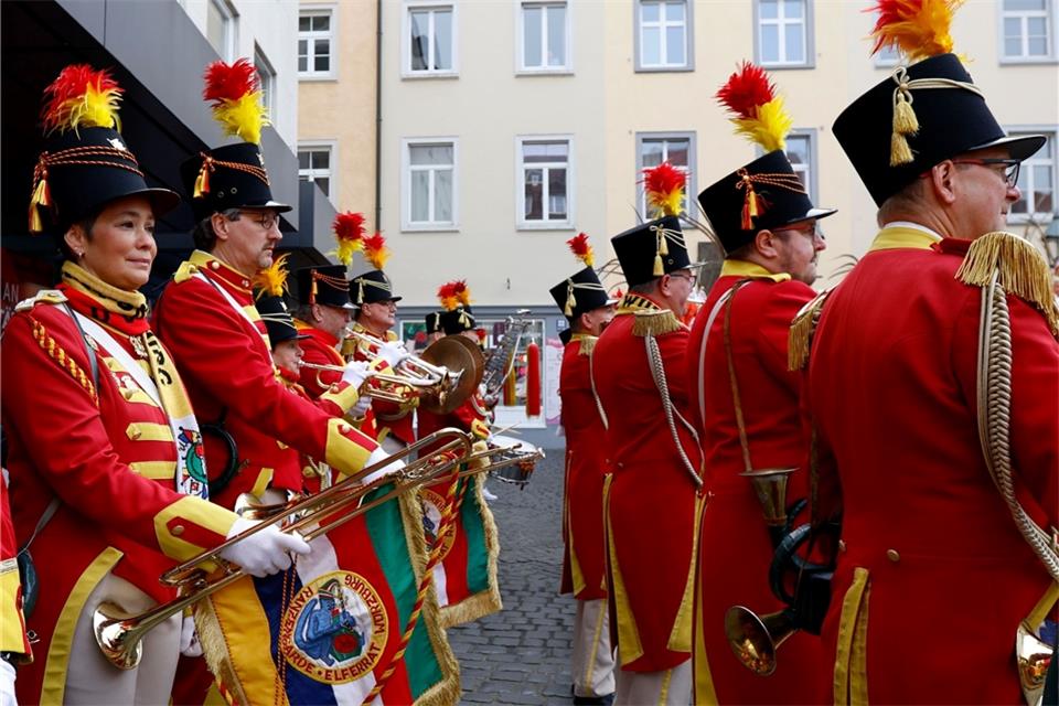 Karnevalsauftakt: Polizei nimmt 26 Menschen in Gewahrsam Bayerns Narren starteten 2022 in die Faschingssession.