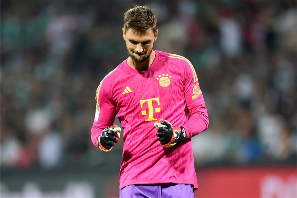 Bayerns Torhüter Sven Ulreich jubelt.