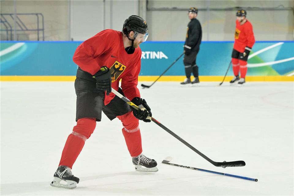 Beeindruckte im Training sogleich seine Mitspieler: Leo DraisaitlPeter Kneffel/dpa