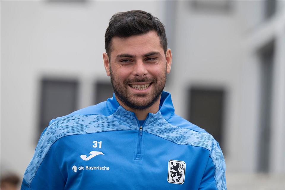 Beendet seine aktive Karriere ohne Happy End mit den „Löwen“: Kevin Volland. (Archivbild)Peter Kneffel/dpa