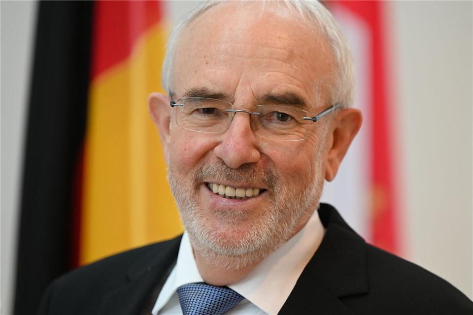 Bei Alterskontrolle ist laut Datenschützer das Geburtsdatum nicht relevant. (Archivbild)Arne Dedert/dpa