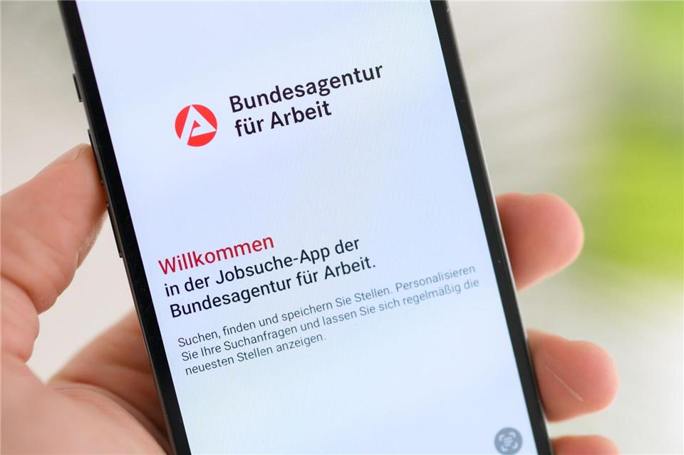 Bei Arbeitsagentur finden sich noch Tausende unbesetzte Ausbildungsstellen. (Archivbild)Julian Stratenschulte/dpa