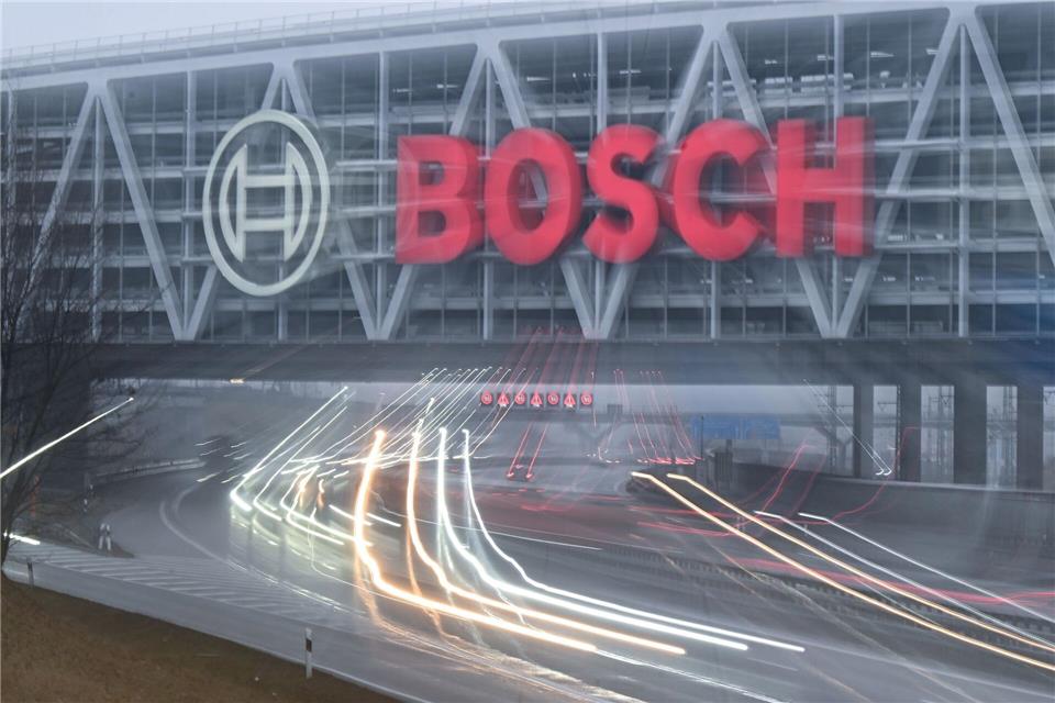 Bei Bosch sind bisher 6.000 Stellen in Deutschland weggefallen. (Foto-Archiv)Bernd Weißbrod/dpa