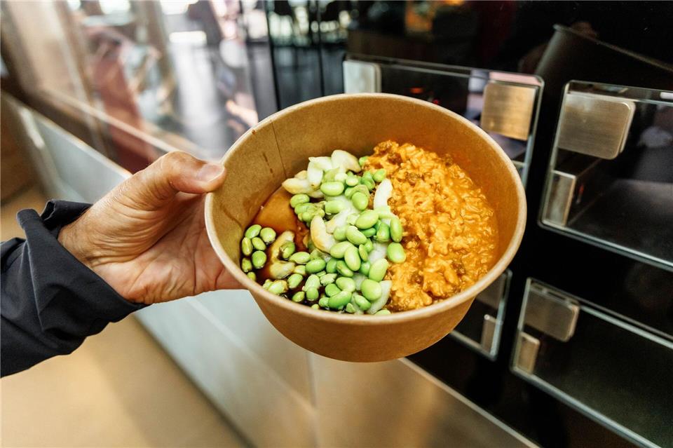 Bei Fertiggerichten ist es schwieriger, die Kontrolle über die Inhaltsstoffe zu behalten. (Symbolbild)Markus Scholz/dpa