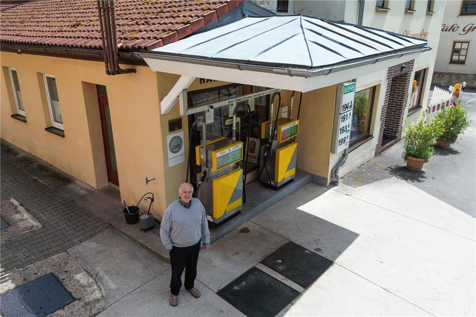 Bei Herbert Brendels Tankstelle wird der Spritpreis nur alle zwei Wochen angepasst. Daniel Löb/dpa