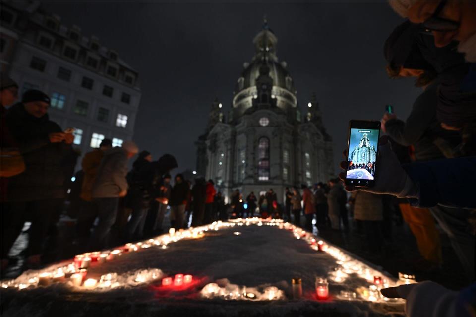 Bei Luftangriffen im Februar 1945 starben rund 25.000 Menschen.Robert Michael/dpa