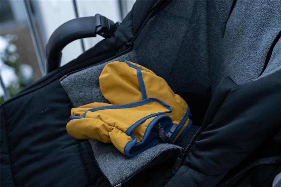 Bei Minusgraden sind warme Hände wichtig, doch viele Kinder mögen Handschuhe nicht besonders gern.Zacharie Scheurer/dpa-tmn