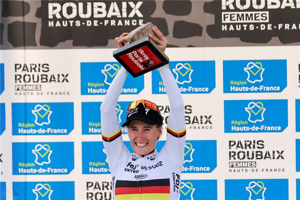 Bei Paris-Roubaix feierte Franziska Koch ihren größten Erfolg. (Archivbild)Jean-Francois Badias/AP/dpa