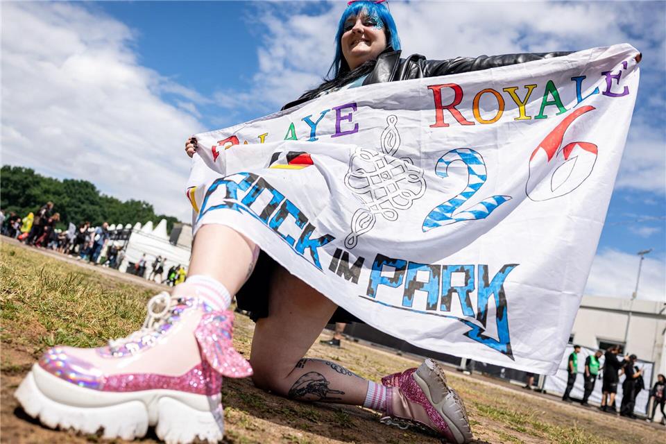 Bei Rock im Park sollen nach Angaben der Veranstalter rund 80.000 Musikfans vor den Bühnen feiern. Daniel Karmann/dpa