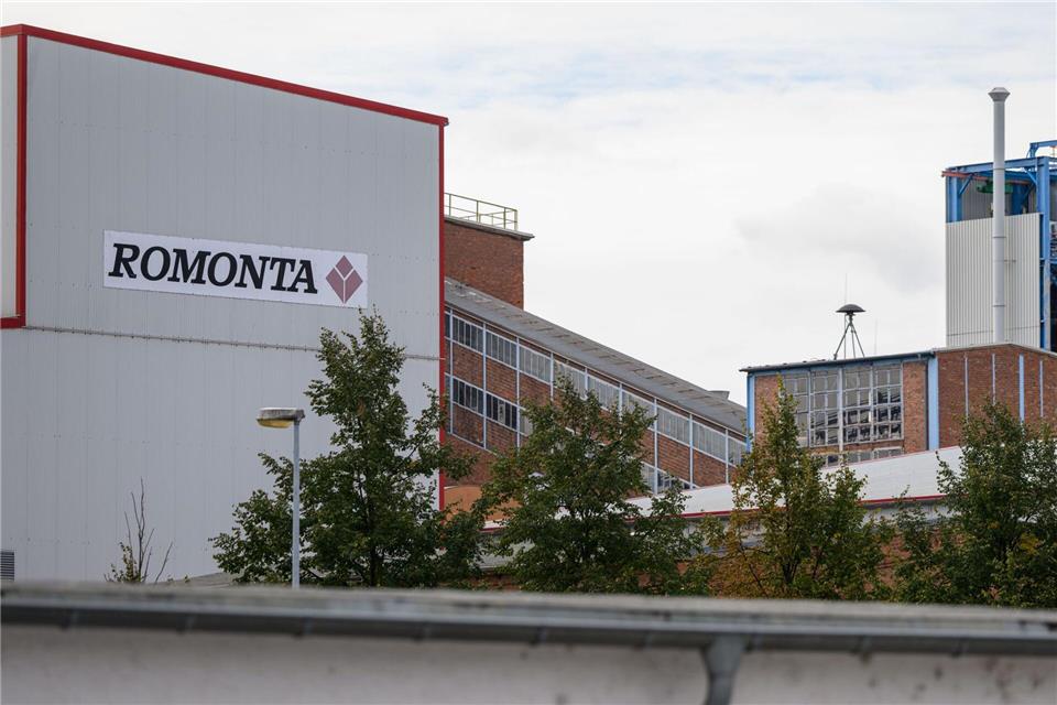 Bei Romonta in Amsdorf hat es einen tödlichen Unfall gegeben. Hendrik Schmidt/dpa